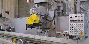 Corrugating grinders